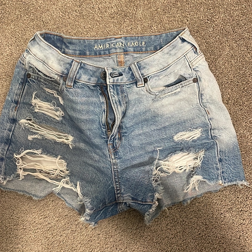 AE mom shorts